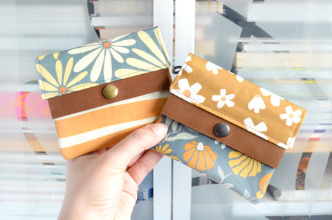 Grey & Brown Daisy Mini Leather Snap Wallet