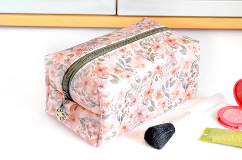 *Jelly Vinyl* Pink Meadow Boxy Toiletry Bag
