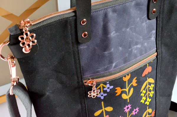 Black Favourite Flowers Crossbody Tote Bag