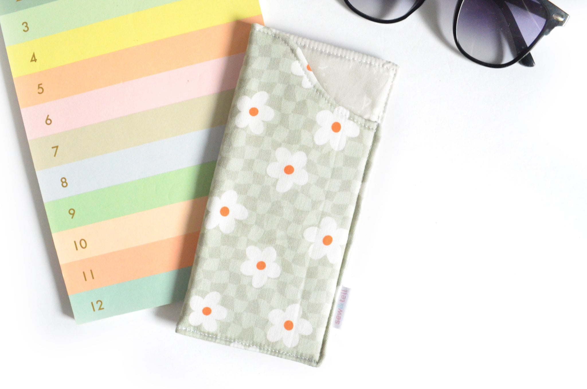 Green Daisy Checker Glasses Case