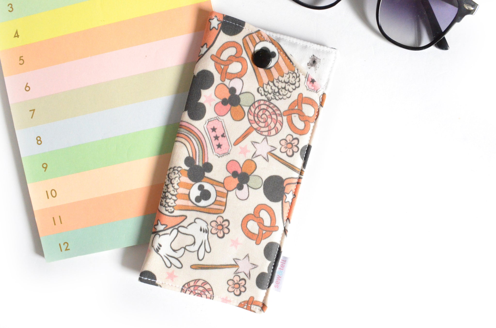 Makin' Magic Glasses Case