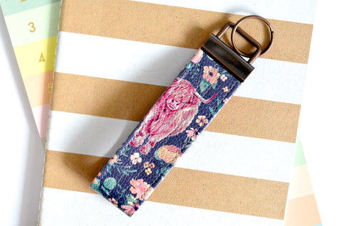 Highland Cow *Faux-Leather* Keychain