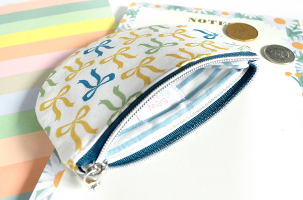 Coquette Bow Round Coin Purse