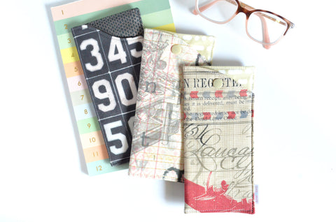 Vintage Print Glasses Case