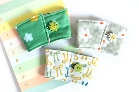 Green Retro Floral Coffee Sleeve