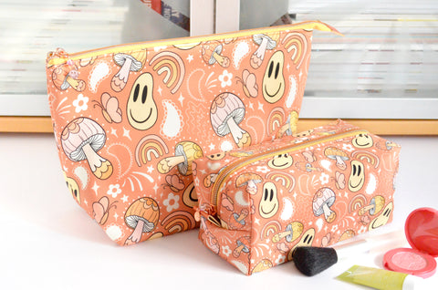 Mushroom Smiley - Jumbo & Boxy Toiletry Bags