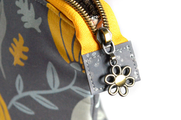 Dark Grey Mod Floral - Jumbo & Boxy Toiletry Bags