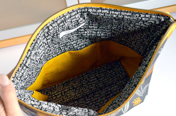 Dark Grey Mod Floral - Jumbo & Boxy Toiletry Bags