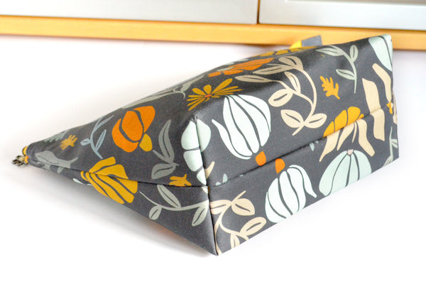 Dark Grey Mod Floral - Jumbo & Boxy Toiletry Bags
