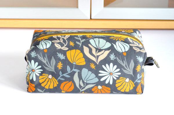 Dark Grey Mod Floral - Jumbo & Boxy Toiletry Bags