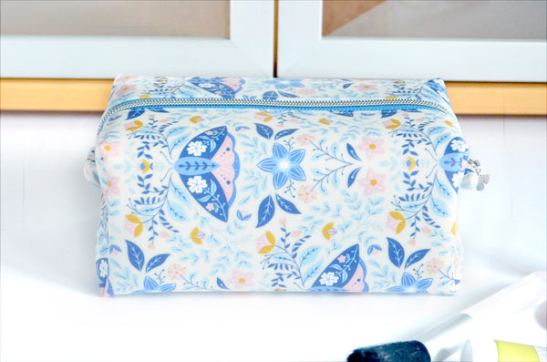 *Jelly Vinyl* Floral Moth Boxy Toiletry Bag