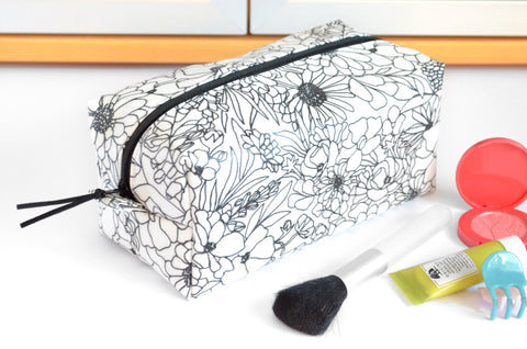 Black & White Floral Laminated Toiletry Bag