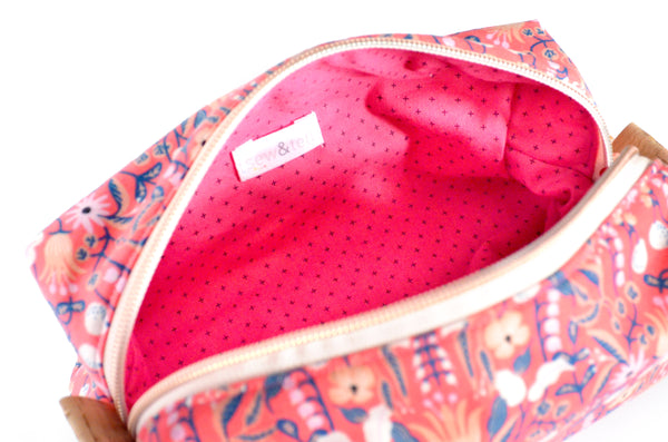 Pink Freja Floral Rifle Paper Co Toiletry Bag