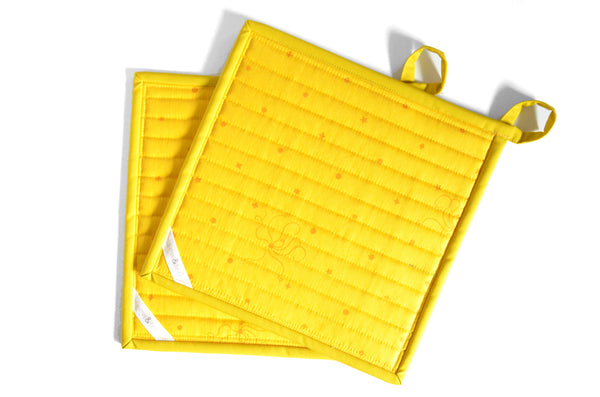Goldenrod Quote Pot Holder Set in Yellow
